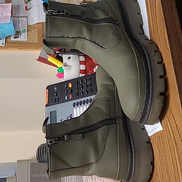 Unisex Zara Boot - Picture 2 of 4